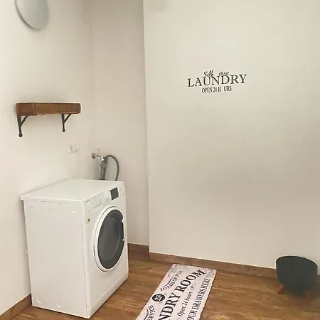 - Loft アパート