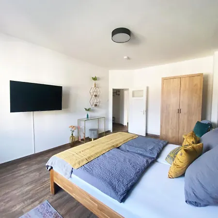 - Loft - 2 Schlafzimmer, Voll Ausgestattete Kueche, Modernes Badezimmer, Schnelles Wlan Билефельд