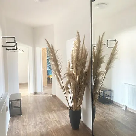 - Loft - 2 Schlafzimmer, Voll Ausgestattete Kueche, Modernes Badezimmer, Schnelles Wlan *