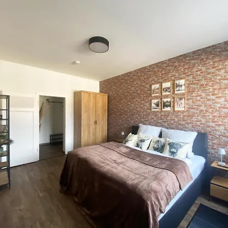 - Loft - 2 Schlafzimmer, Voll Ausgestattete Kueche, Modernes Badezimmer, Schnelles Wlan * Билефельд